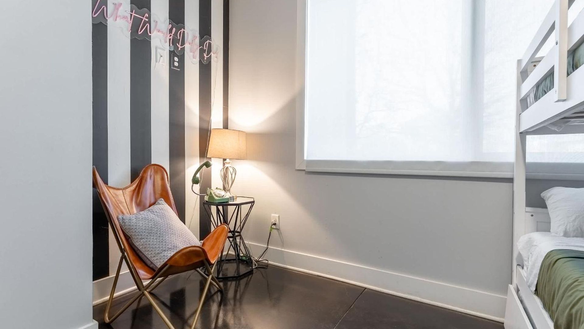 Holiday home Vivid Vocals - Rooftop Views In 12 South *