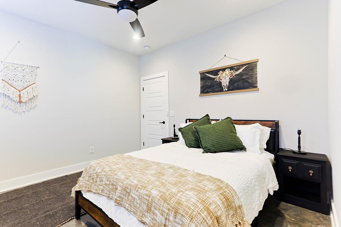 Holiday home Luxury Cowboy Speakeasy, Billiards 3min To Stadium Nashville