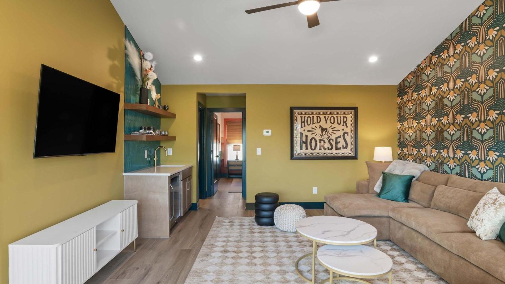 The Musgraves - Modern Music Row With Rooftop Holiday home *