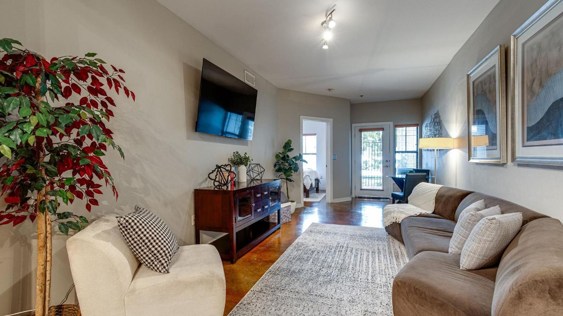Heart Of Midtown 1bd 1 Ba Condo!