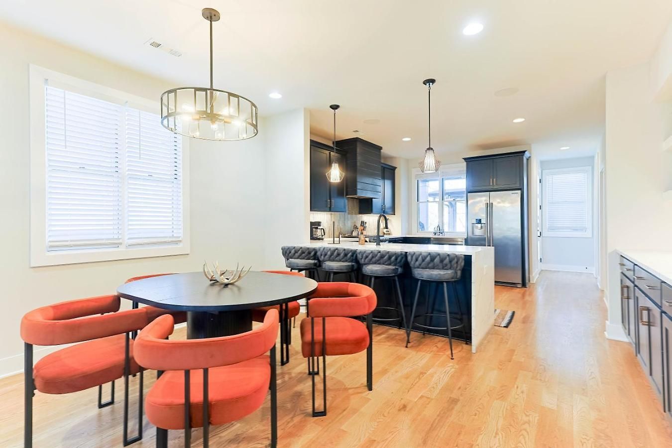 Brand New Townhome In The Heart Of The Holiday home