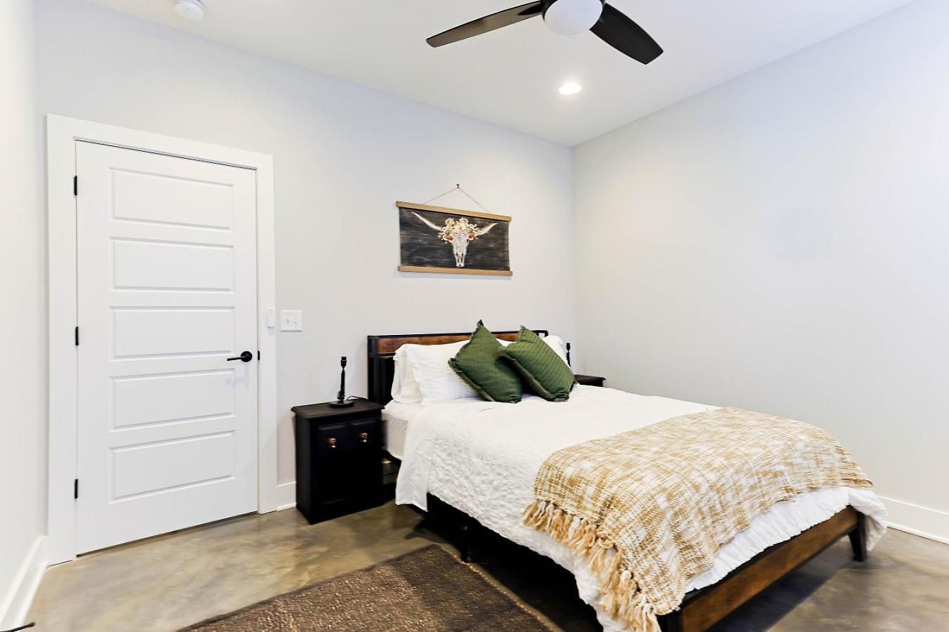 Brand New Townhome In The Heart Of The Holiday home Nashville