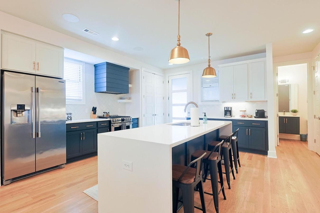 Holiday home Modern Retreat 4 Bedroom 3 5 Ba Walk To East Nash Gems Nashville