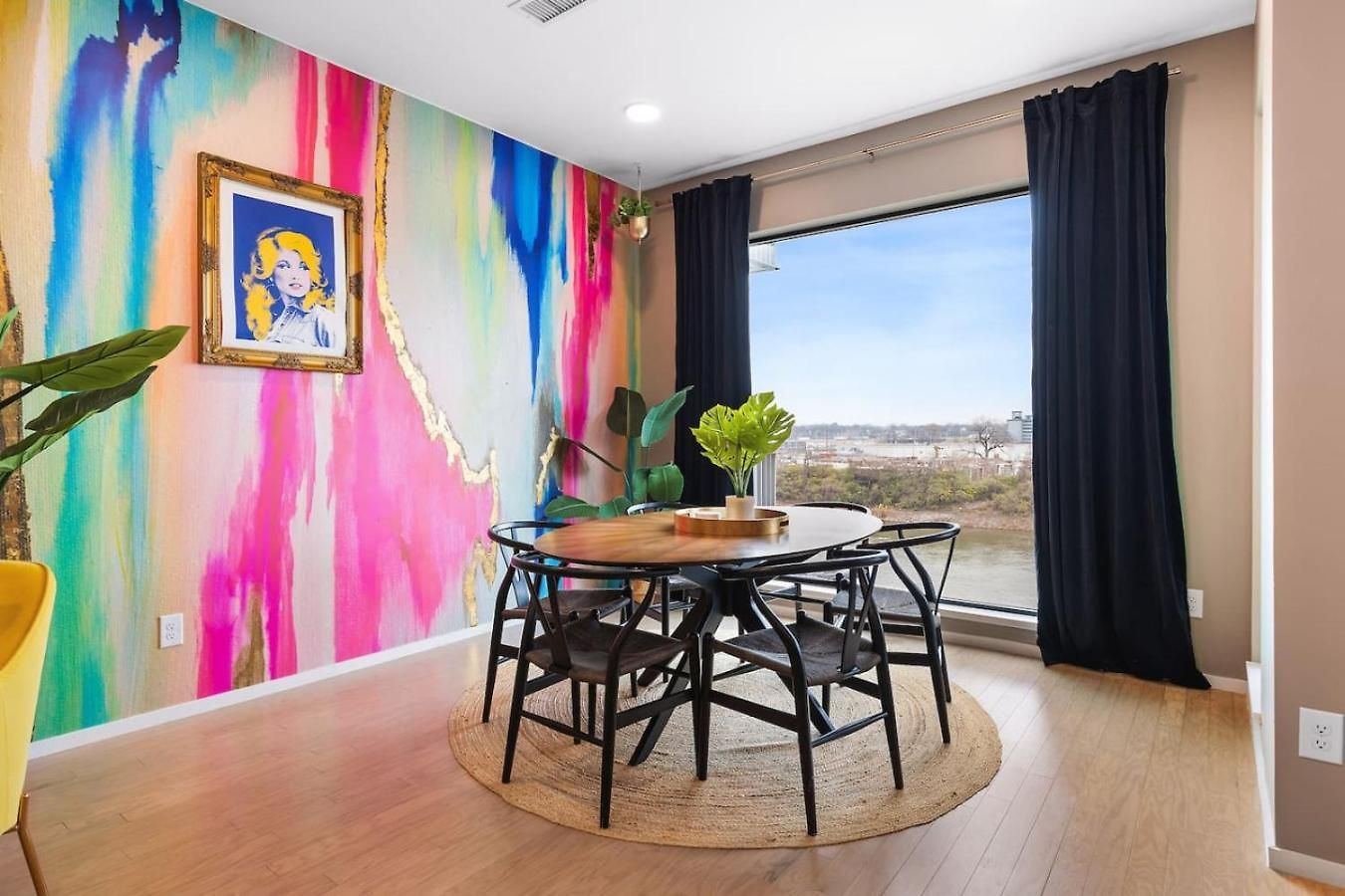Holiday home Riverfront Luxury - Walk To Downtown Broadway, Private Patio *