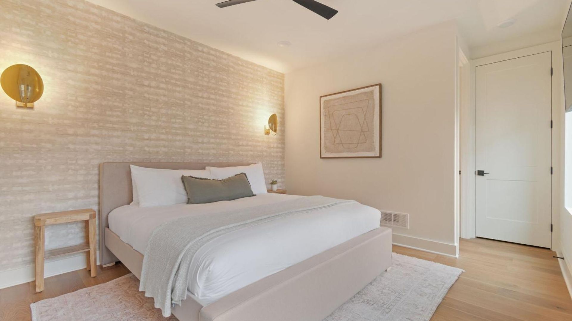 The Elmwood & Ashford - 8br Weho Rooftops Holiday home *