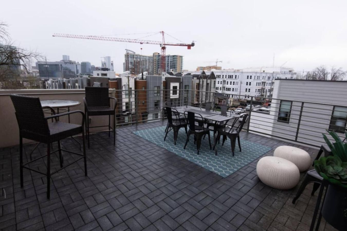 Holiday home Rooftop Near Gulch And Broadway Sleep 12 Nashville