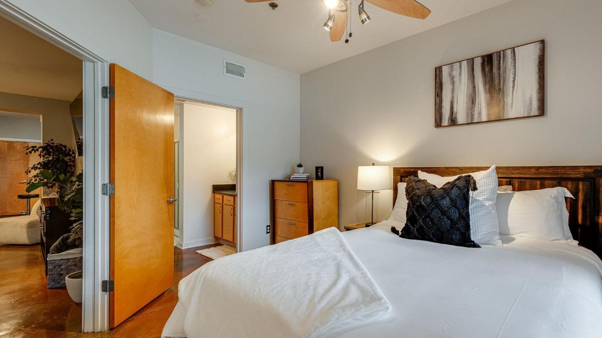 Holiday home Heart Of Midtown 1bd 1 Ba Condo! *