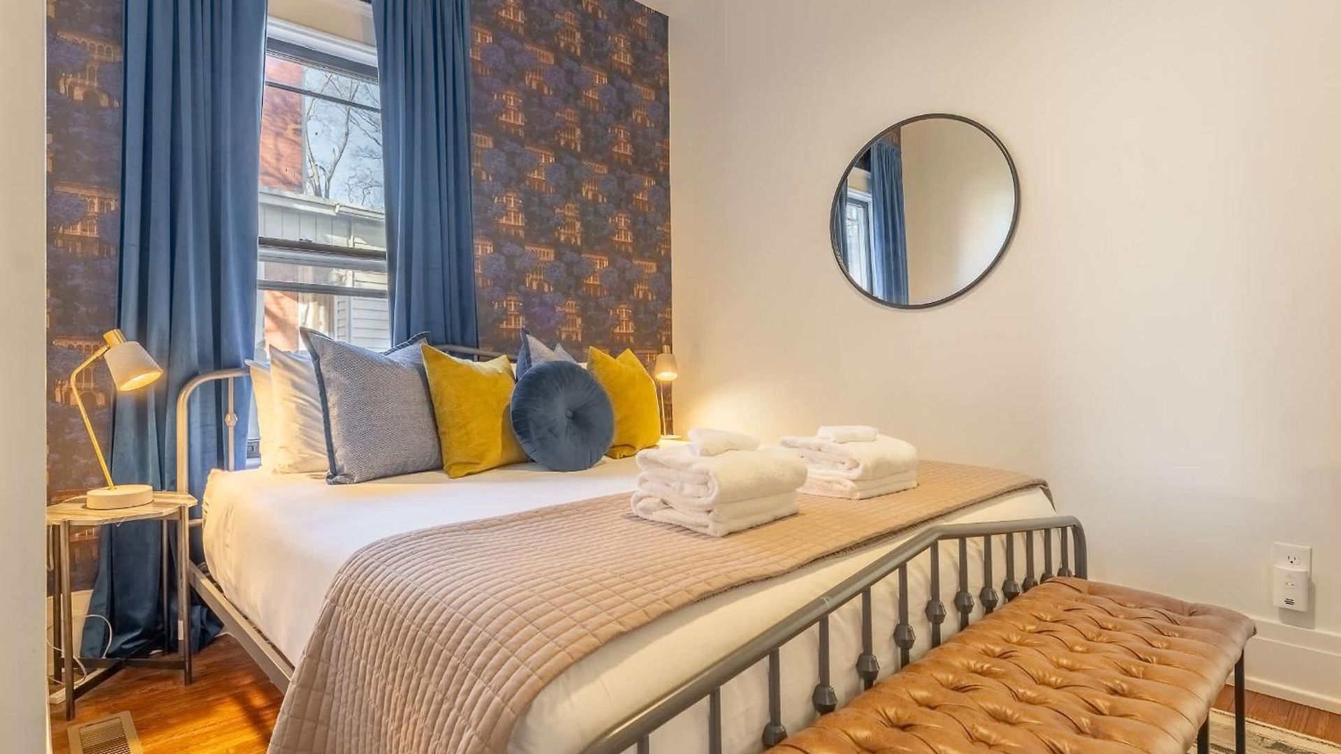Notes Of Southern Charm - Walkable To Food & Shops