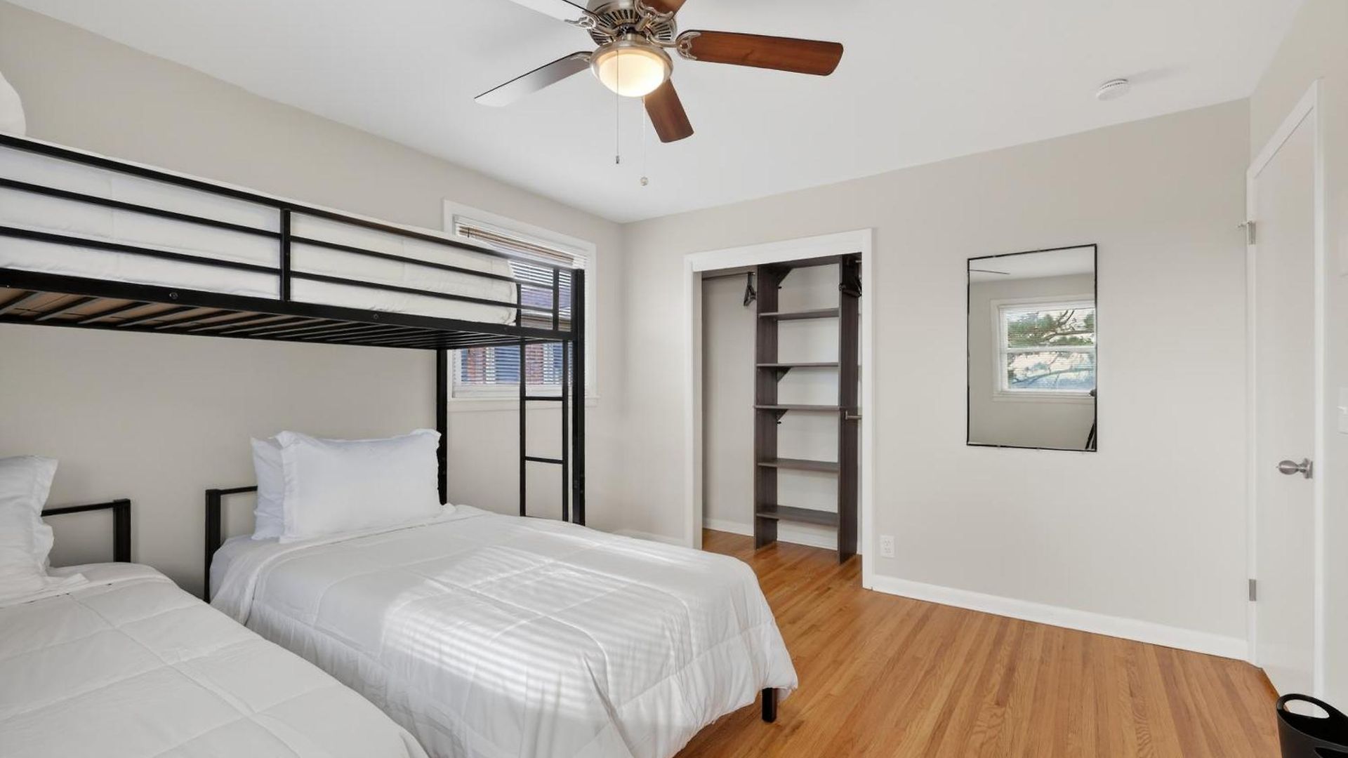 Quiet Retreat Near Opryland & Airport * Nashville