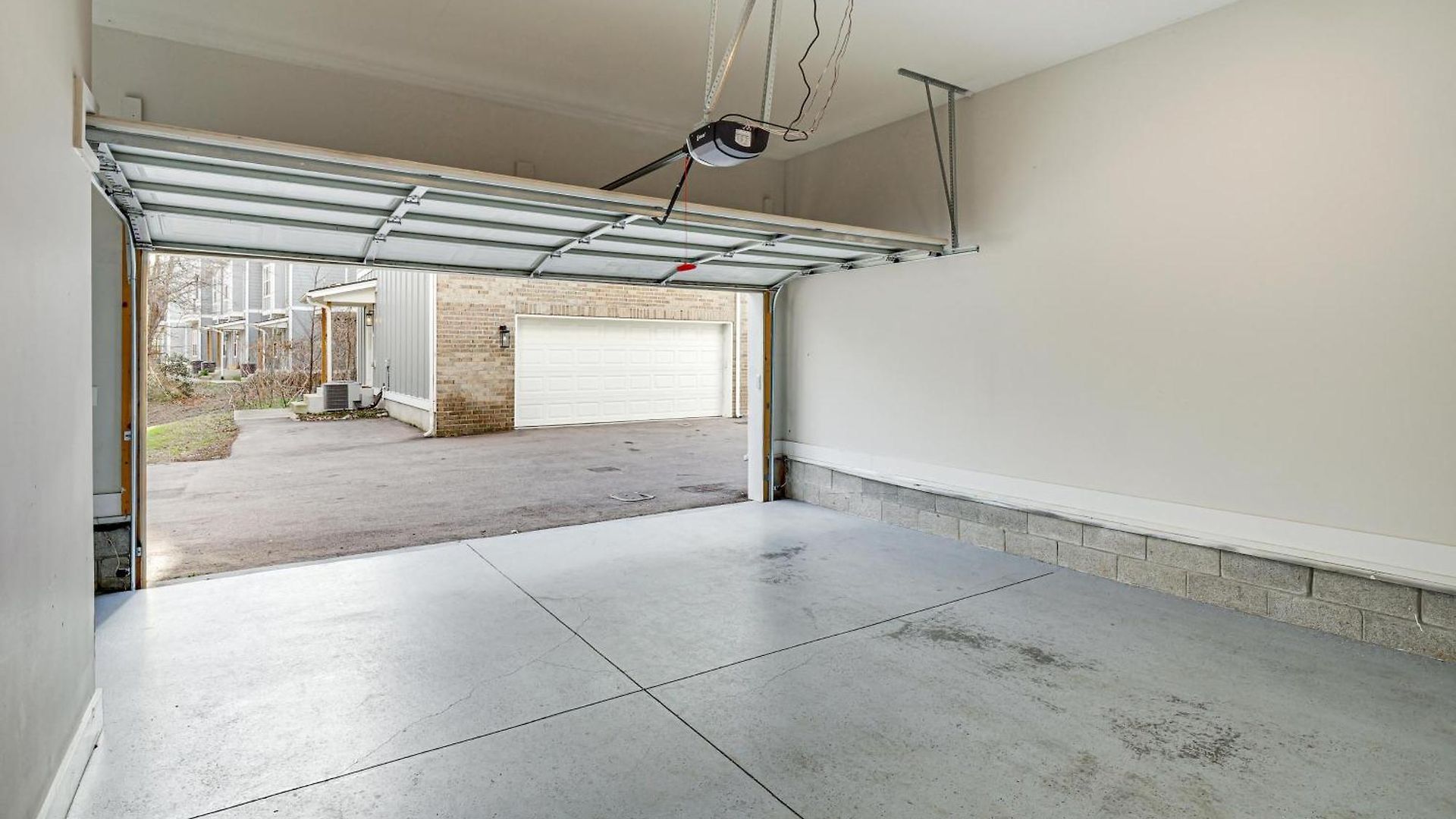 6 Mi To Broadway: Townhome W/ Balcony! *