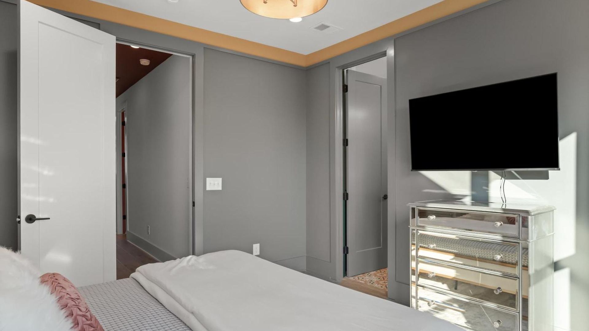 The Musgraves - Modern Music Row With Rooftop Holiday home *