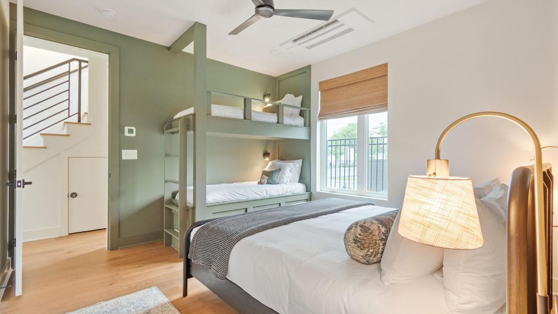 Holiday home The Elmwood & Ashford - 8br Weho Rooftops *