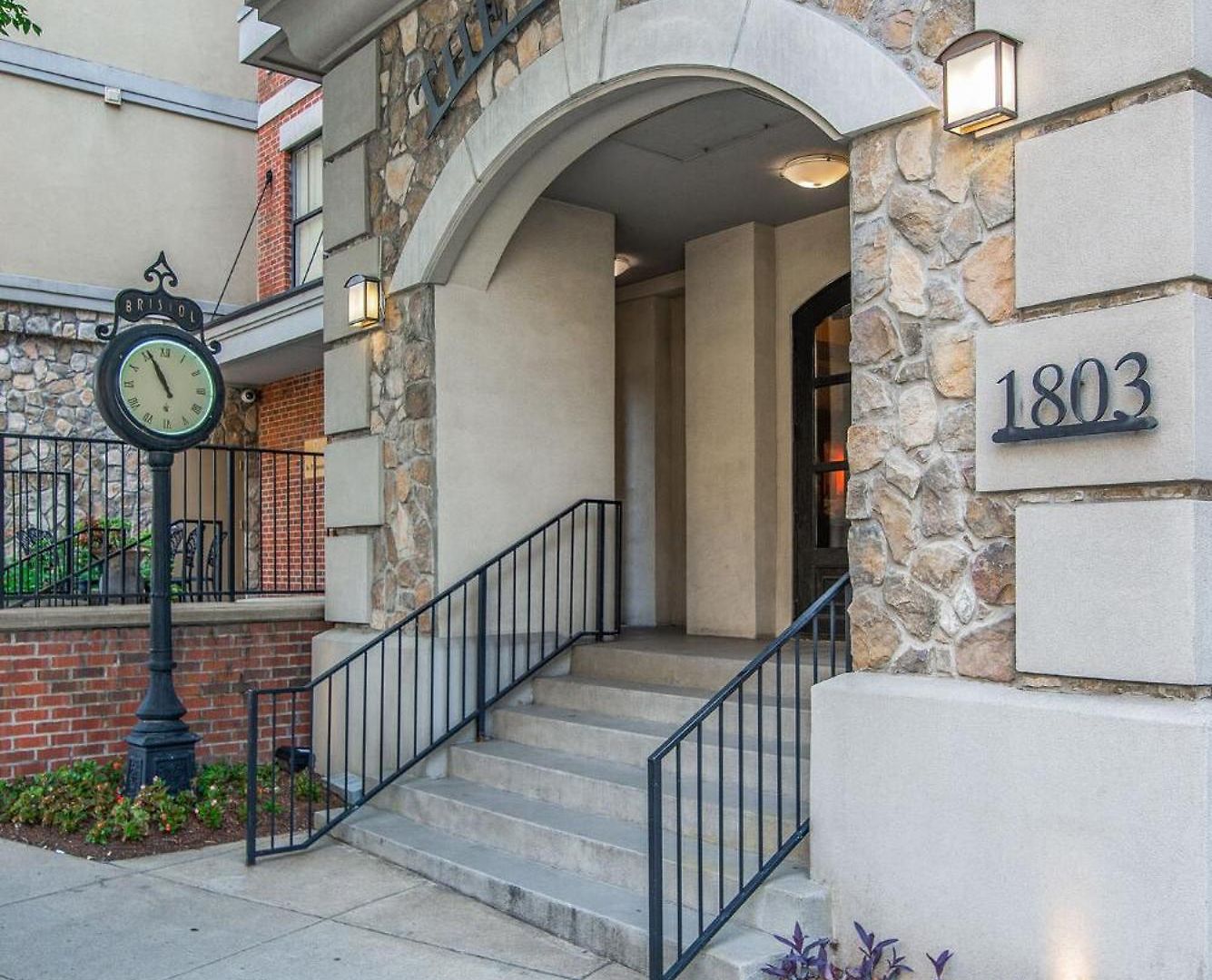 Heart Of Midtown 1bd 1 Ba Condo! Holiday home Nashville