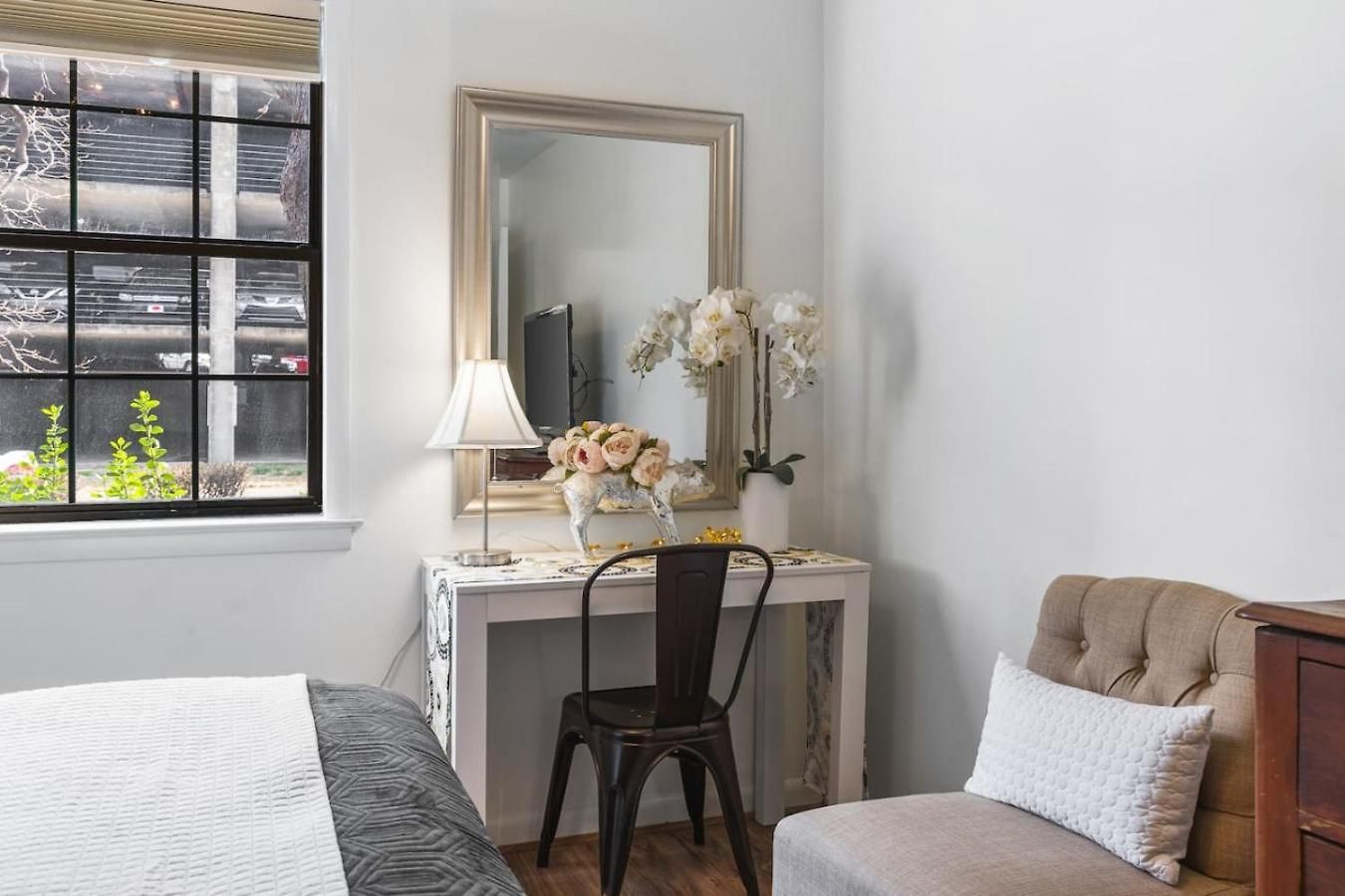 Cozy By Music Row, Walk To Restaurants And Bars Holiday home Nashville