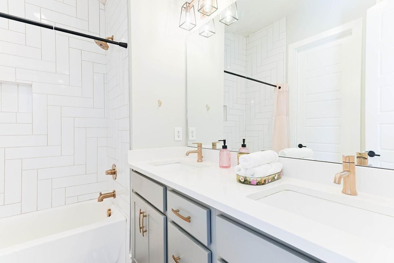 Glam Bachelorette Stage & Neon Vibes Holiday home Nashville