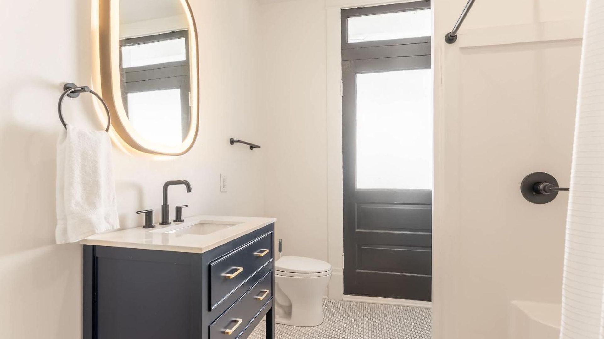 Holiday home Notes Of Southern Charm - Walkable To Food & Shops *