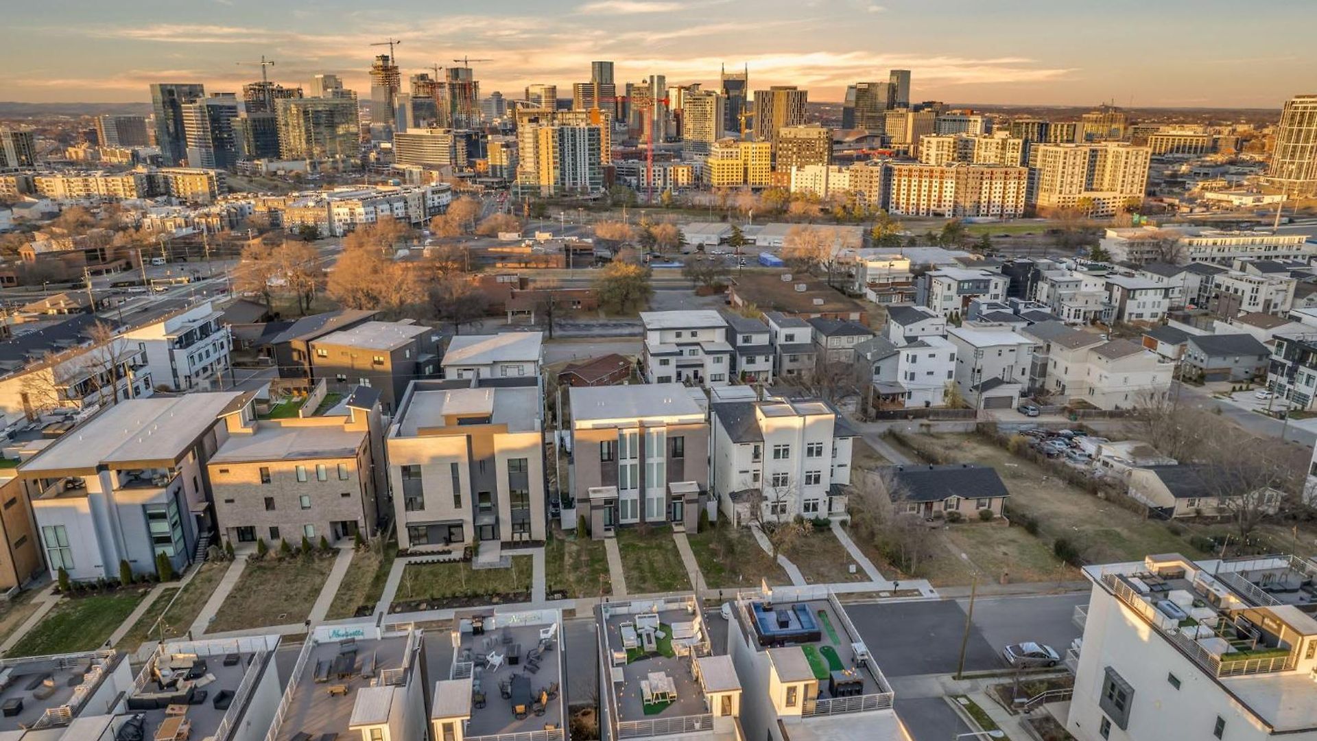 Holiday home The Skyline Social - Retreat & Private Rooftop *