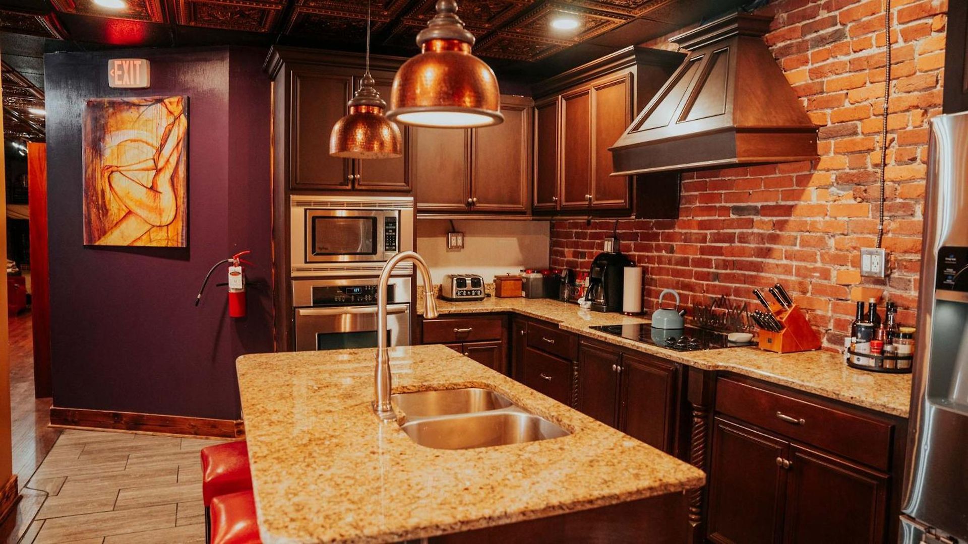 Rockstar Penthouse Speakeasy - Massive By Broadway Holiday home