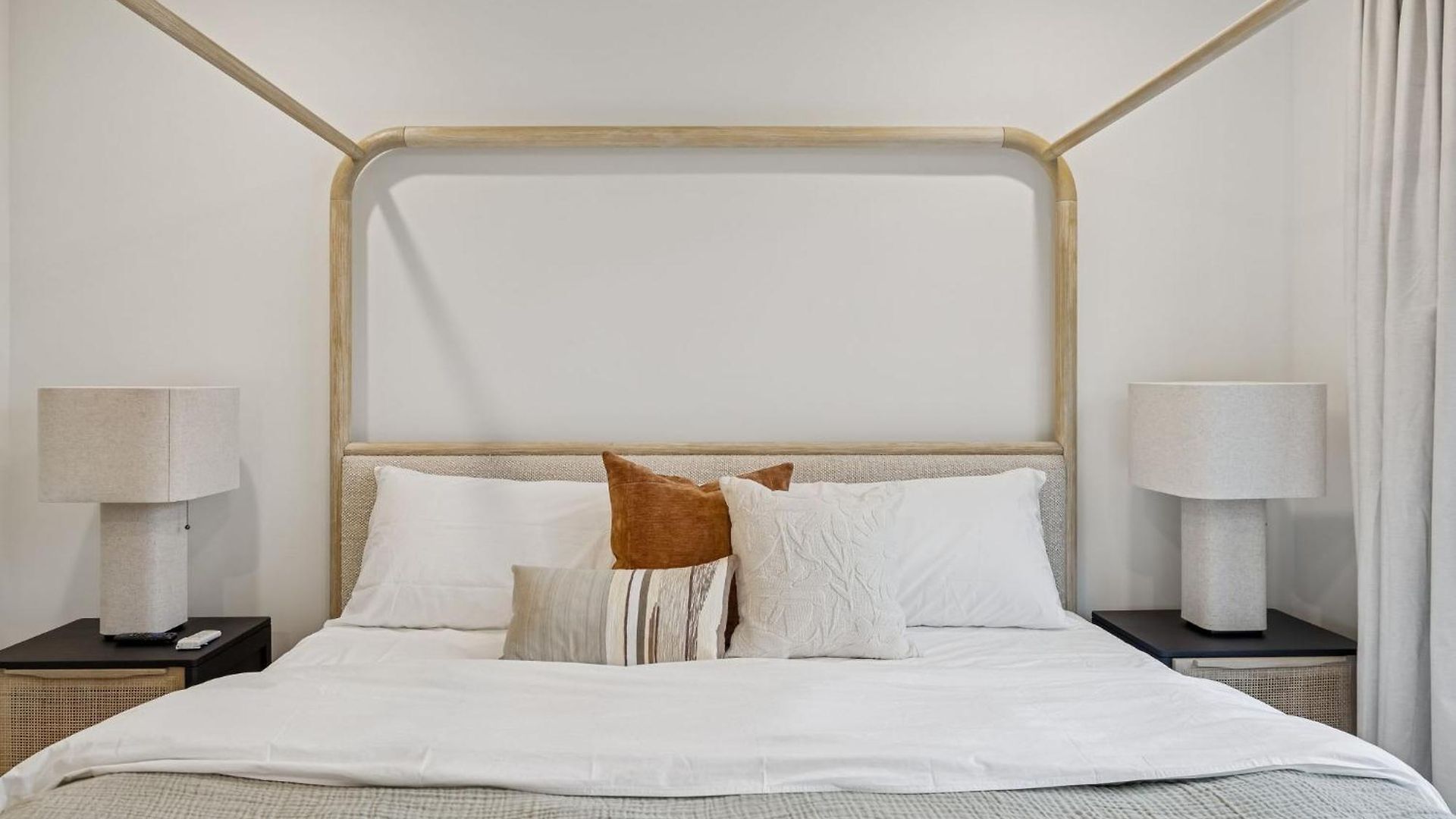 Holiday home Chic Nash Townhouse Rooftop Patio And Views