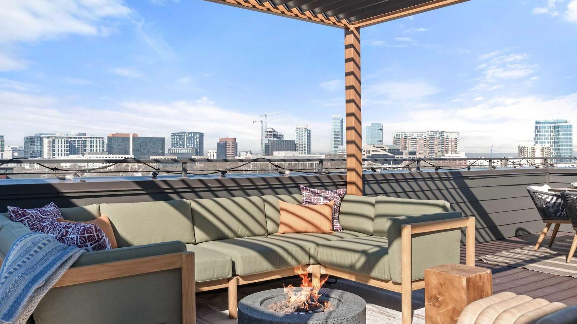 The Ridgeline - New Rooftop Retreat Near The Gulch Nashville