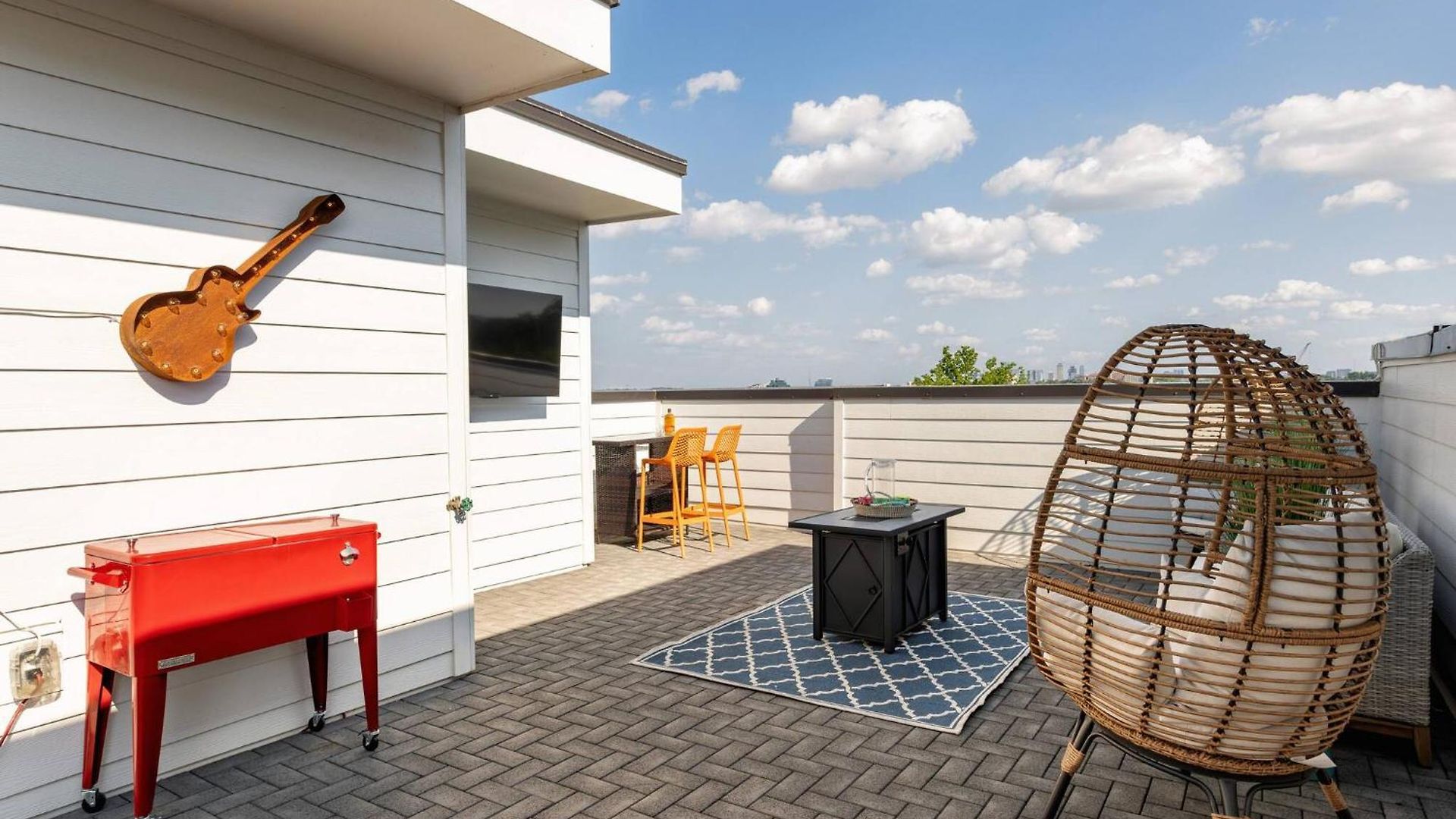 Holiday home Skyline Rooftop • Game • Sonos Audio Nashville