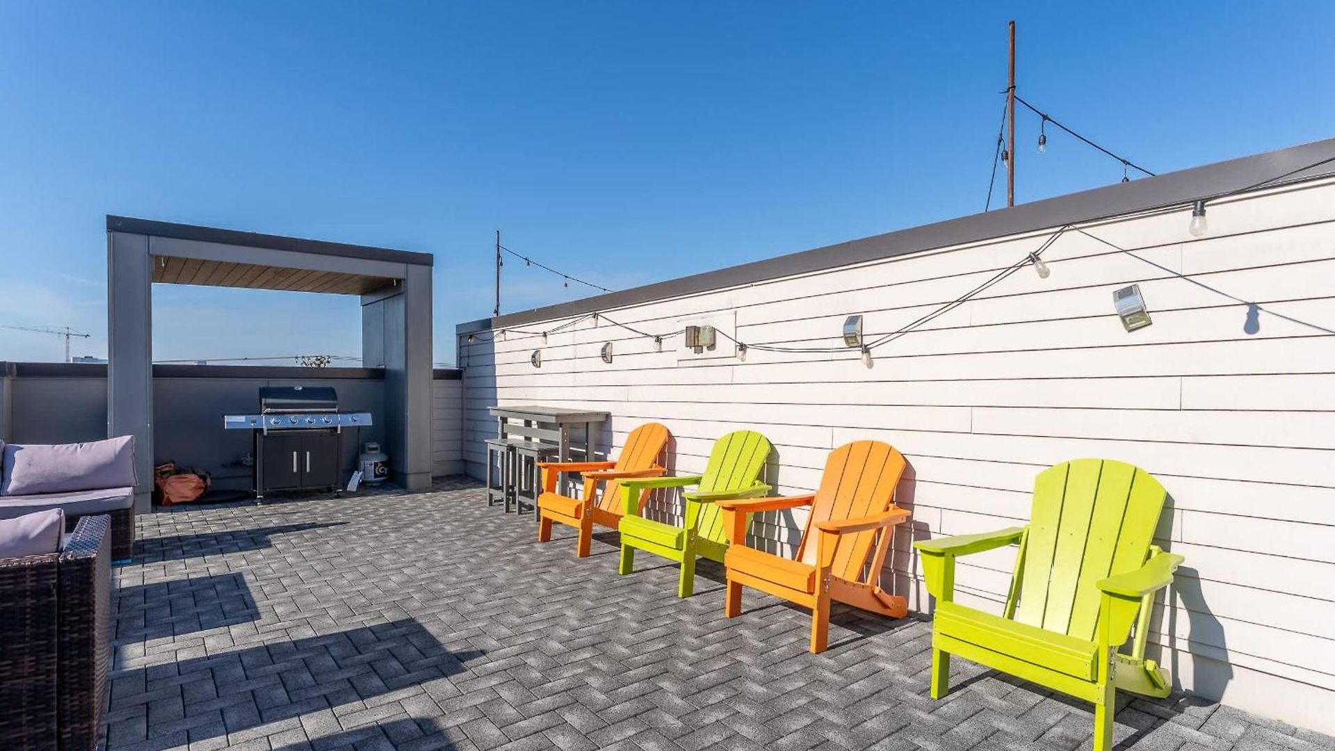 Vivid Vocals - Rooftop Views In 12 South Nashville