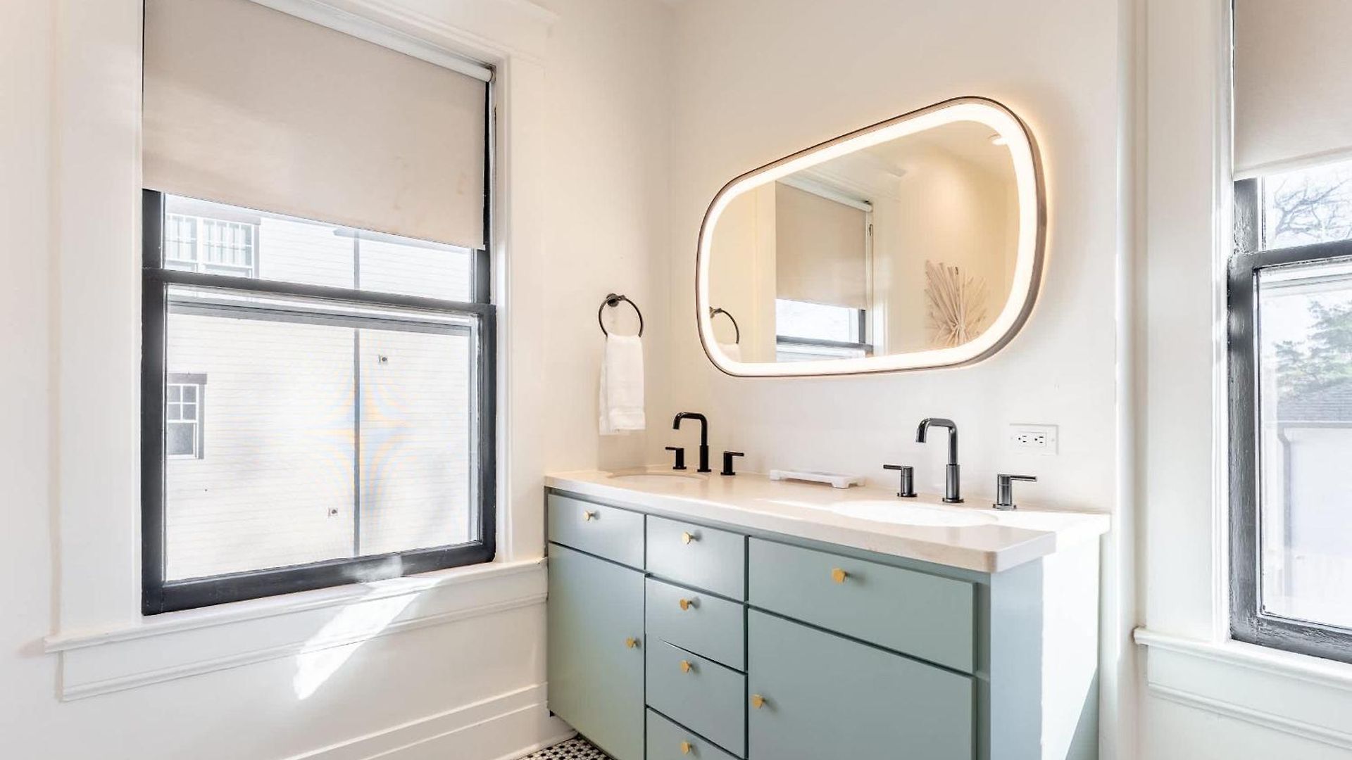 Notes Of Southern Charm - Walkable To Food & Shops
