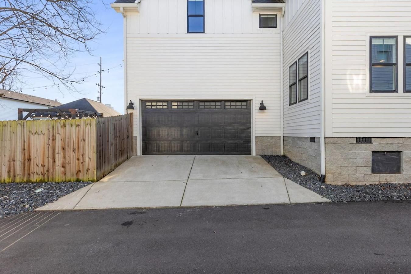 Modern House By Downtown With Garage And Fenced-in Yard Holiday home Nashville