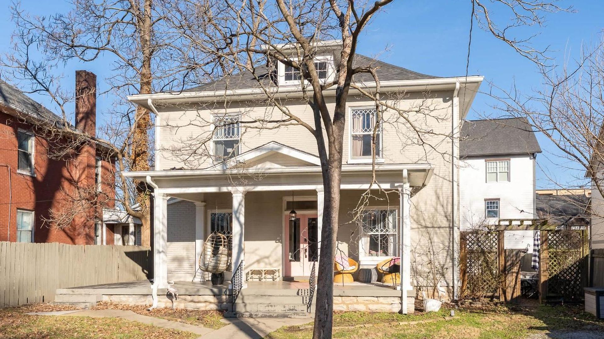 Notes Of Southern Charm - Walkable To Food & Shops