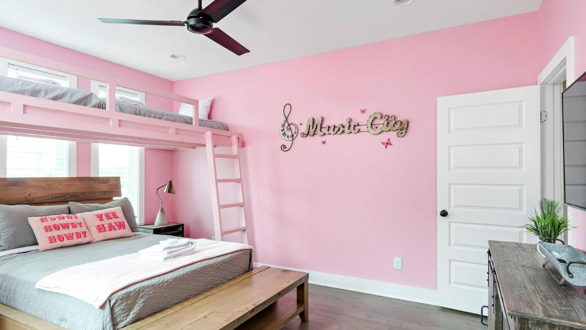 Holiday home Hottub/karaoke-10m Dt-beg Your Parton? Dolly's Hm Nashville