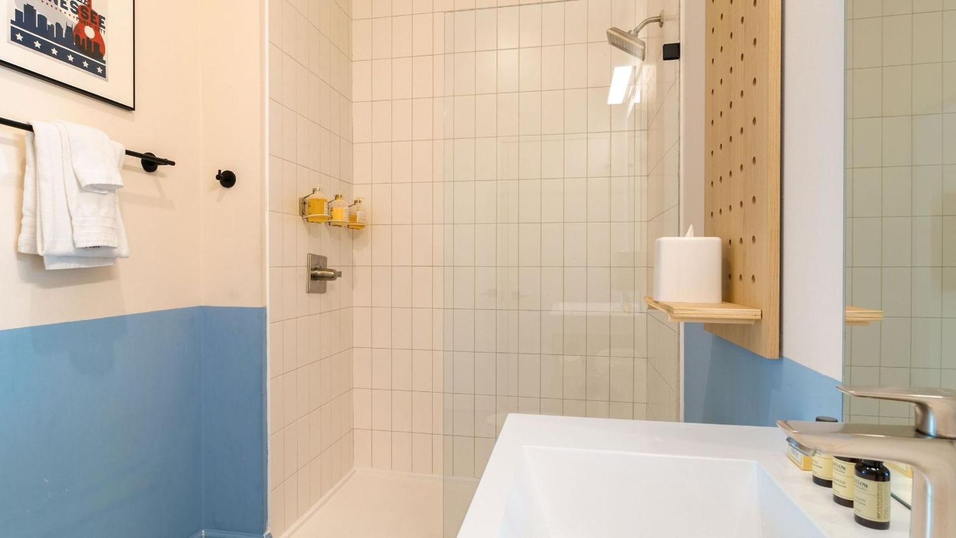 Conway: 3 Units By Avantstay * Nashville