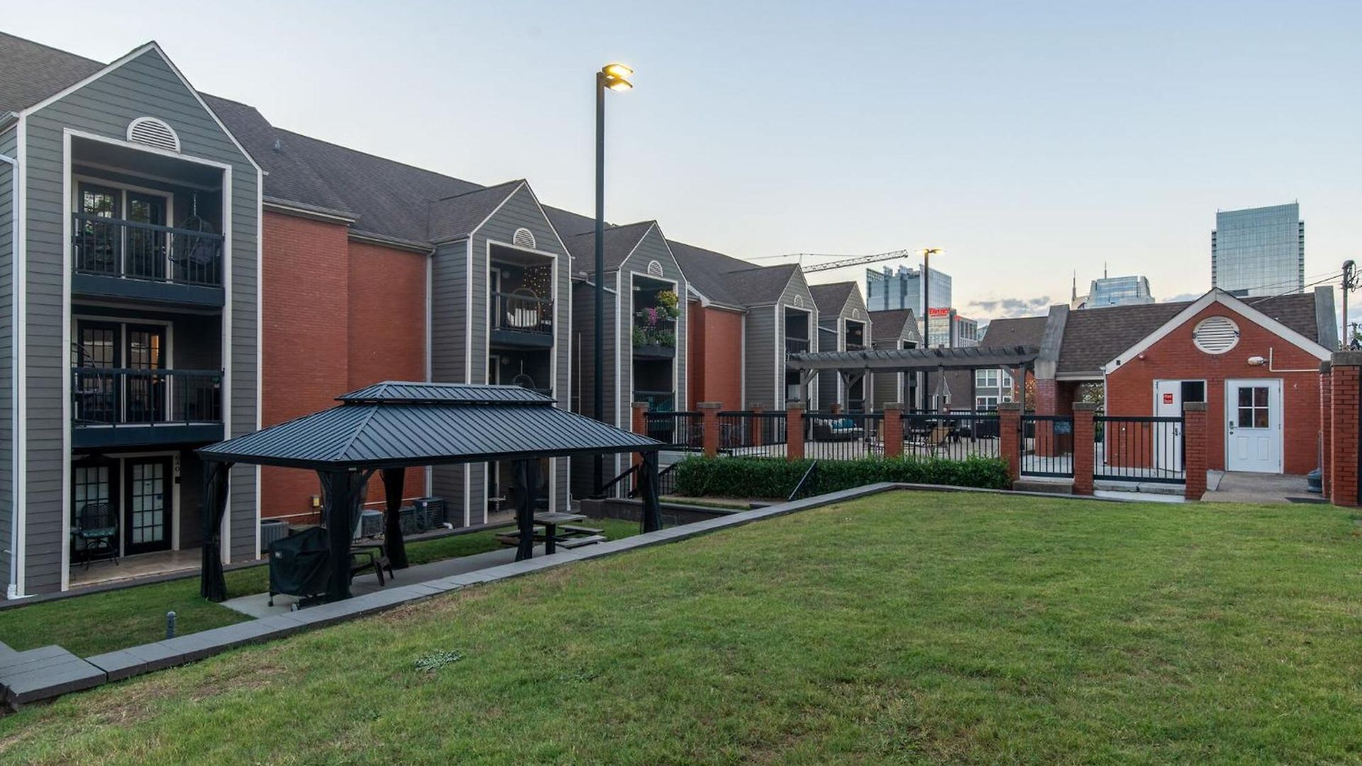 Funky Town - Walkable To Attractions Nashville