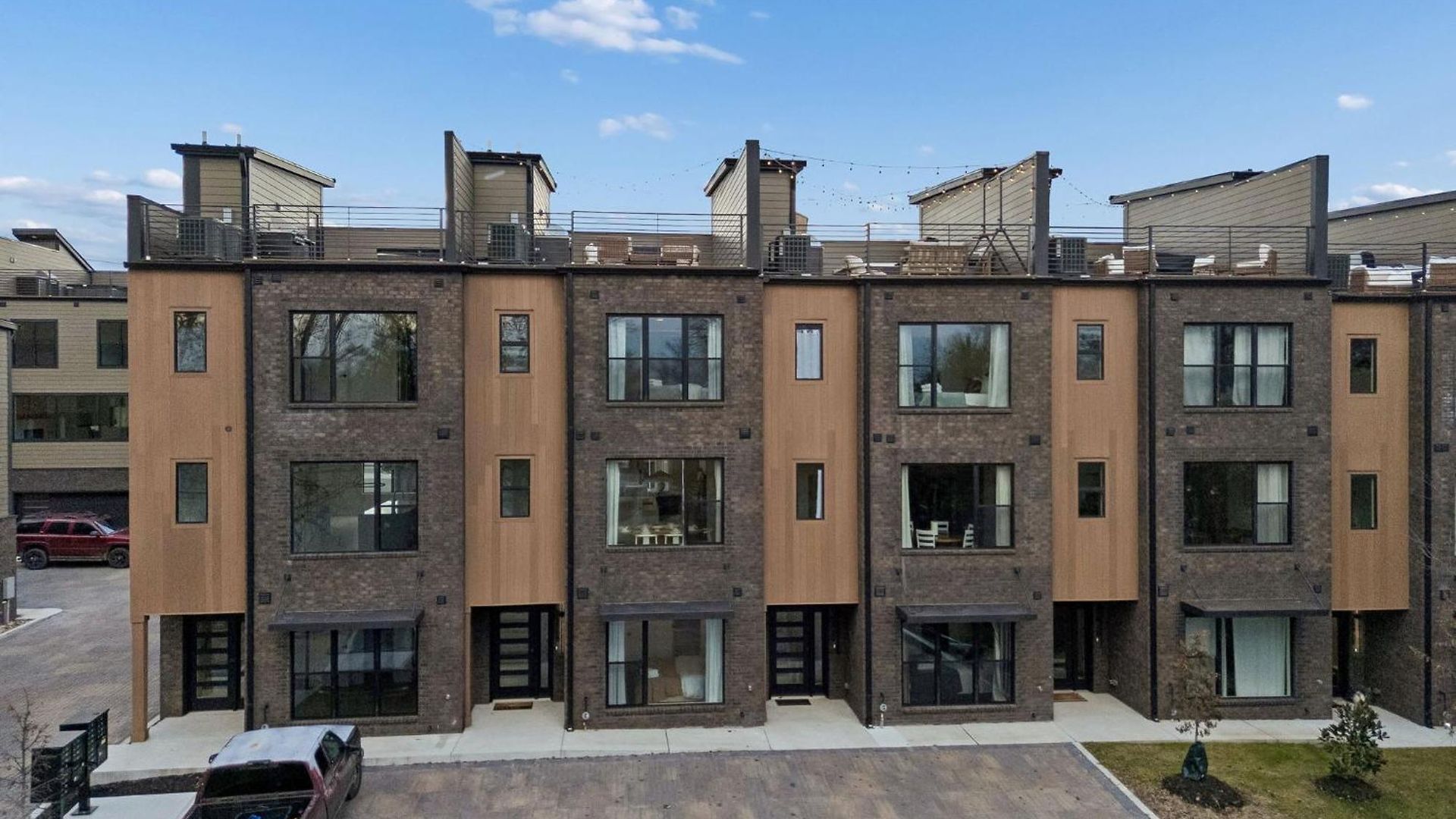 Holiday home Chic Nash Townhouse Rooftop Patio And Views Nashville