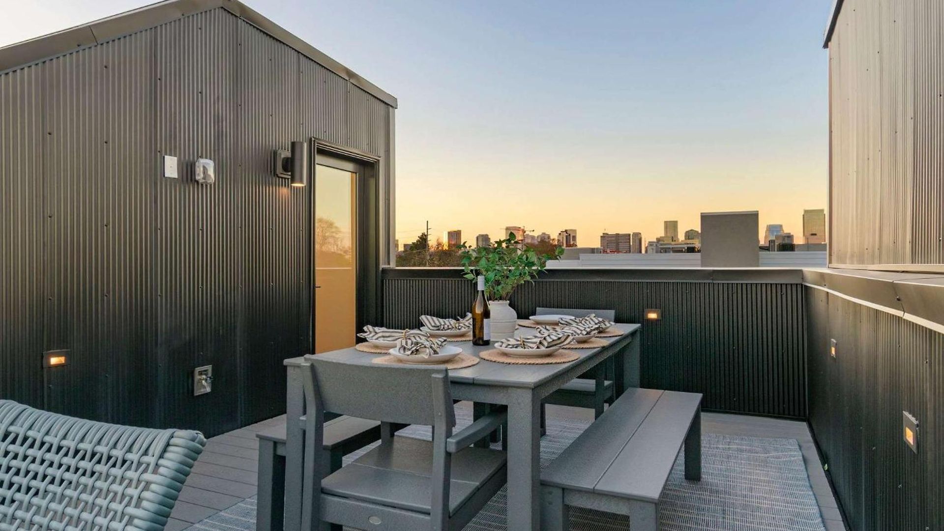 The Elmwood & Ashford - 8br Weho Rooftops