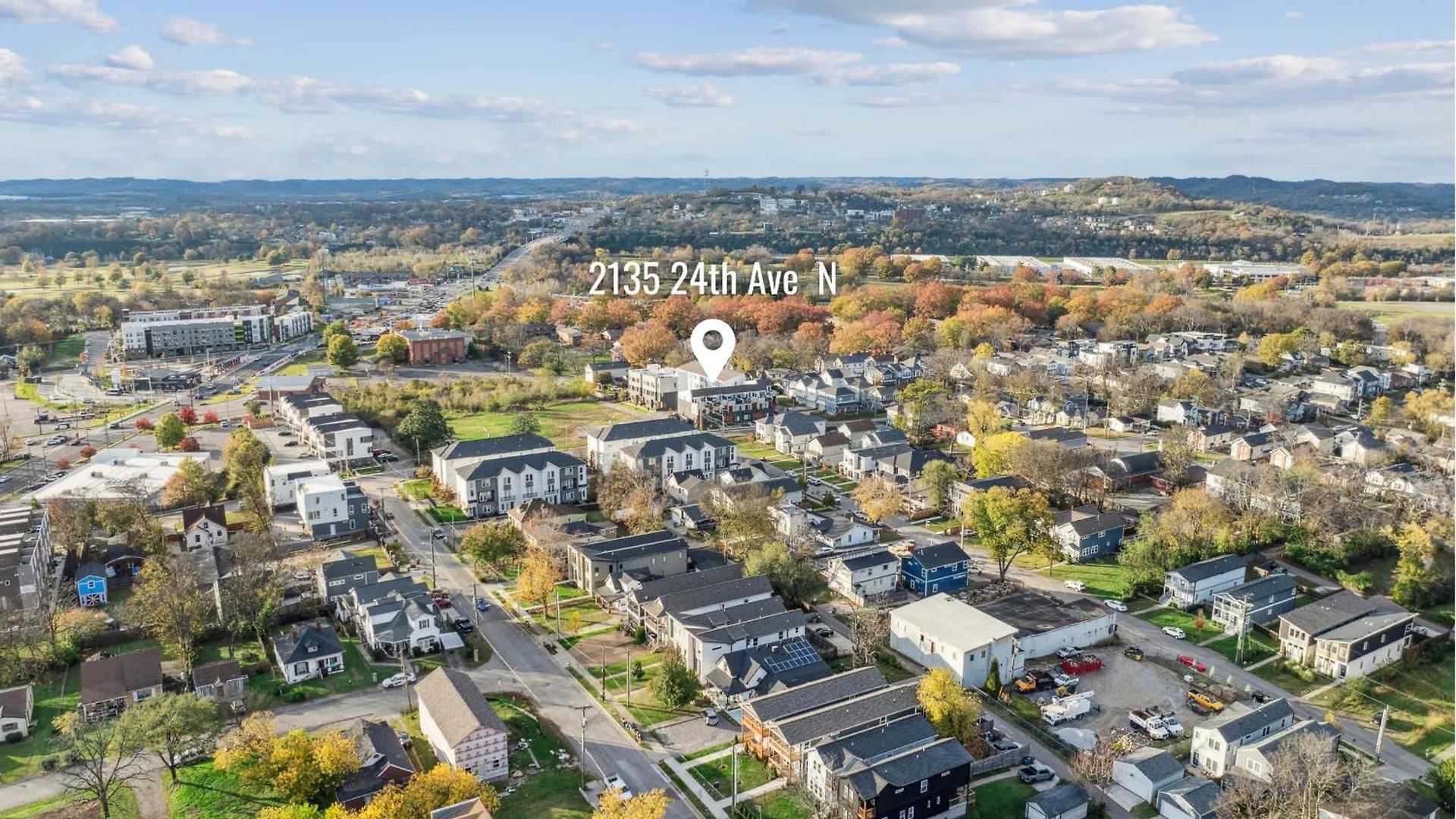 Private With Rooftop Game Near Downtown Holiday home Nashville