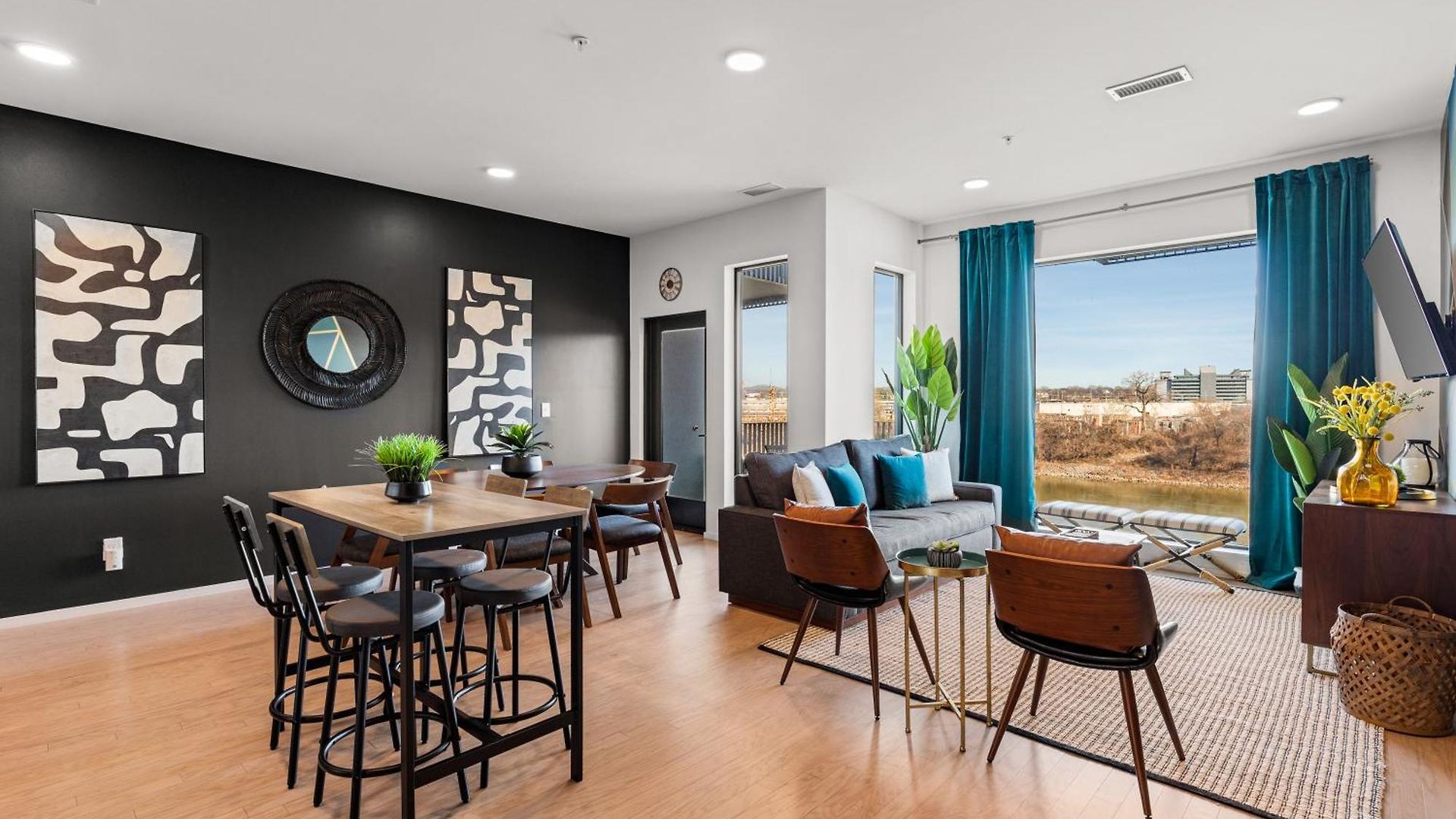 Upscale Riverview With Garage Walk To Downtown Nashville