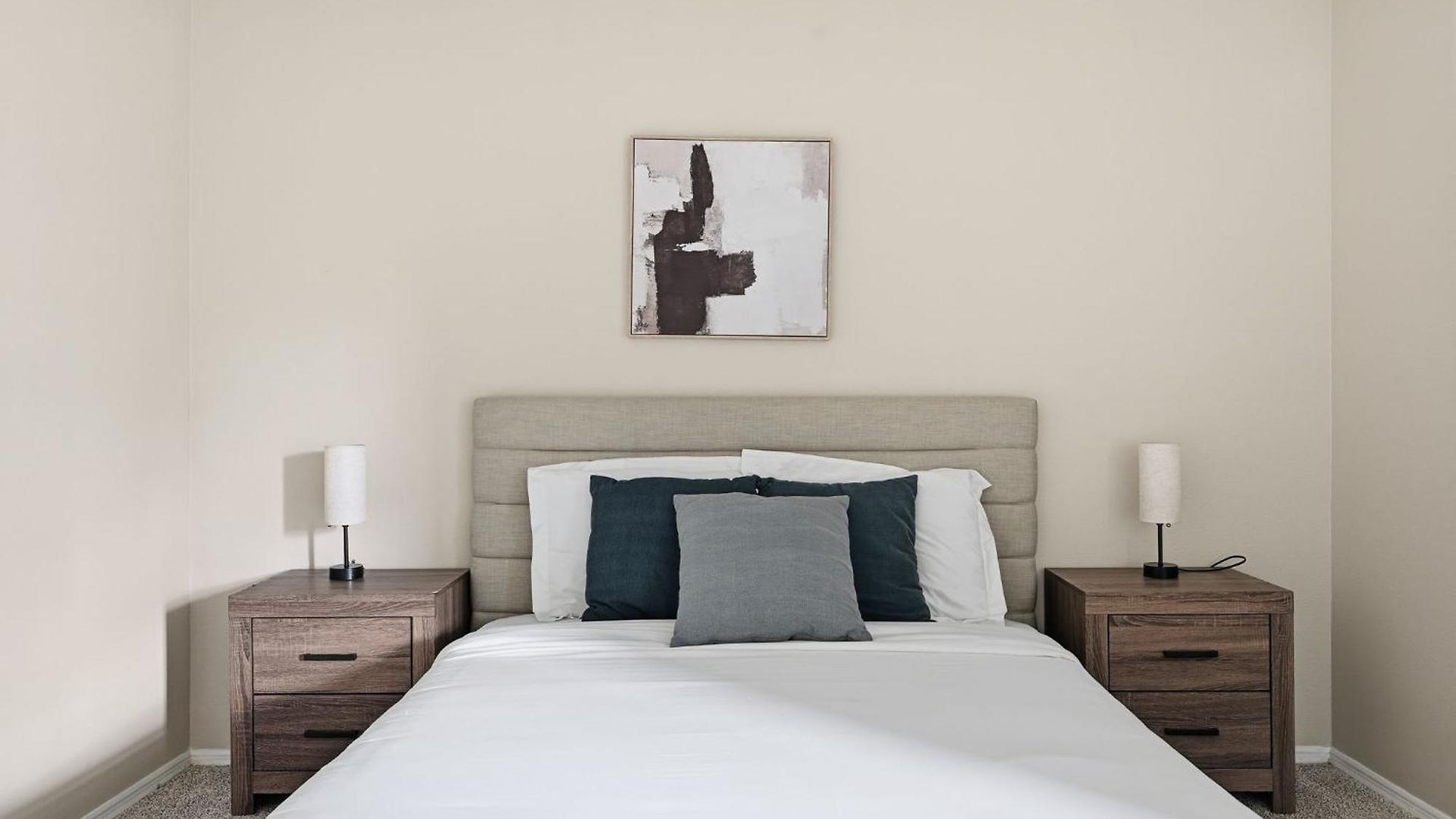 Apartment Comfortable Retreat With In-unit Washerdryer Nashville