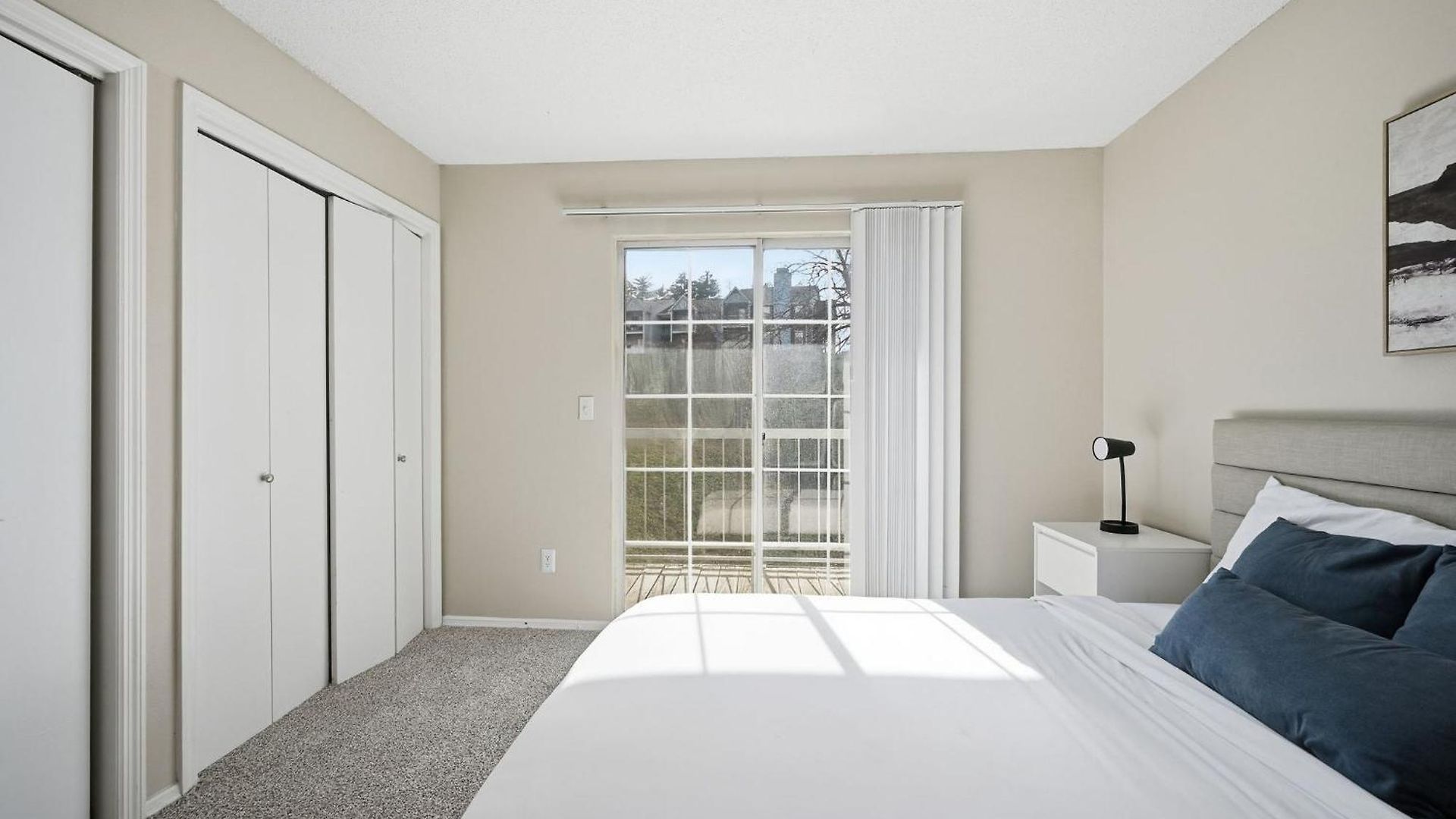 Comfortable Retreat With In-unit Washerdryer Nashville