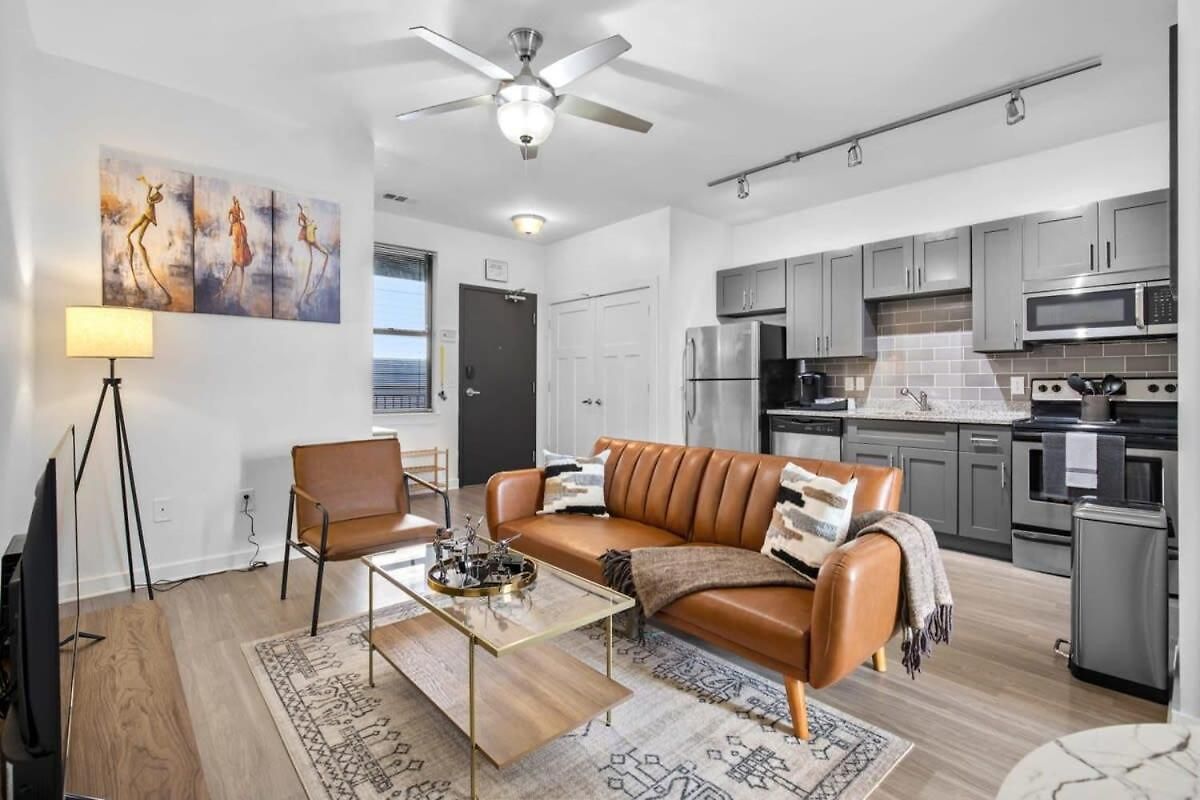 Apartment Two Cozysuites Music Row In *