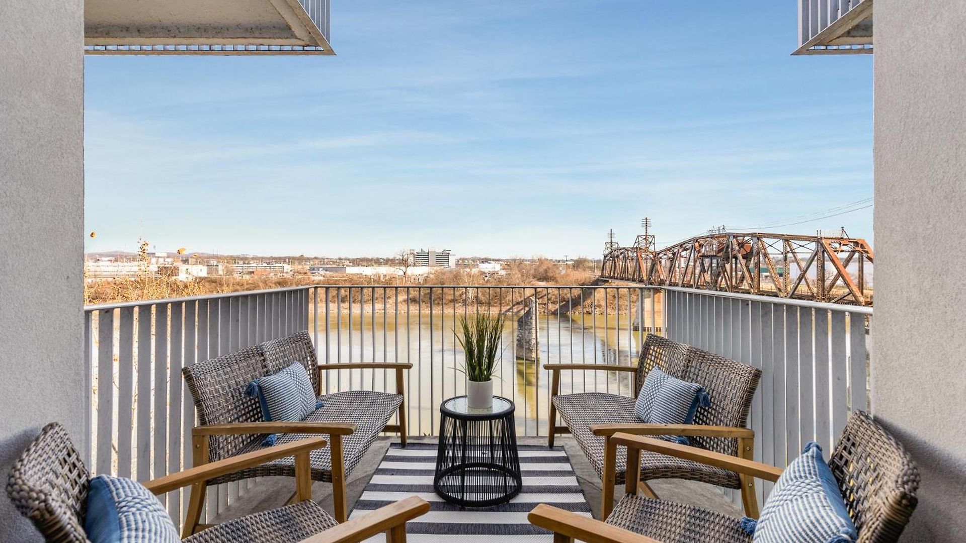 Apartment Upscale Riverview With Garage Walk To Downtown Nashville