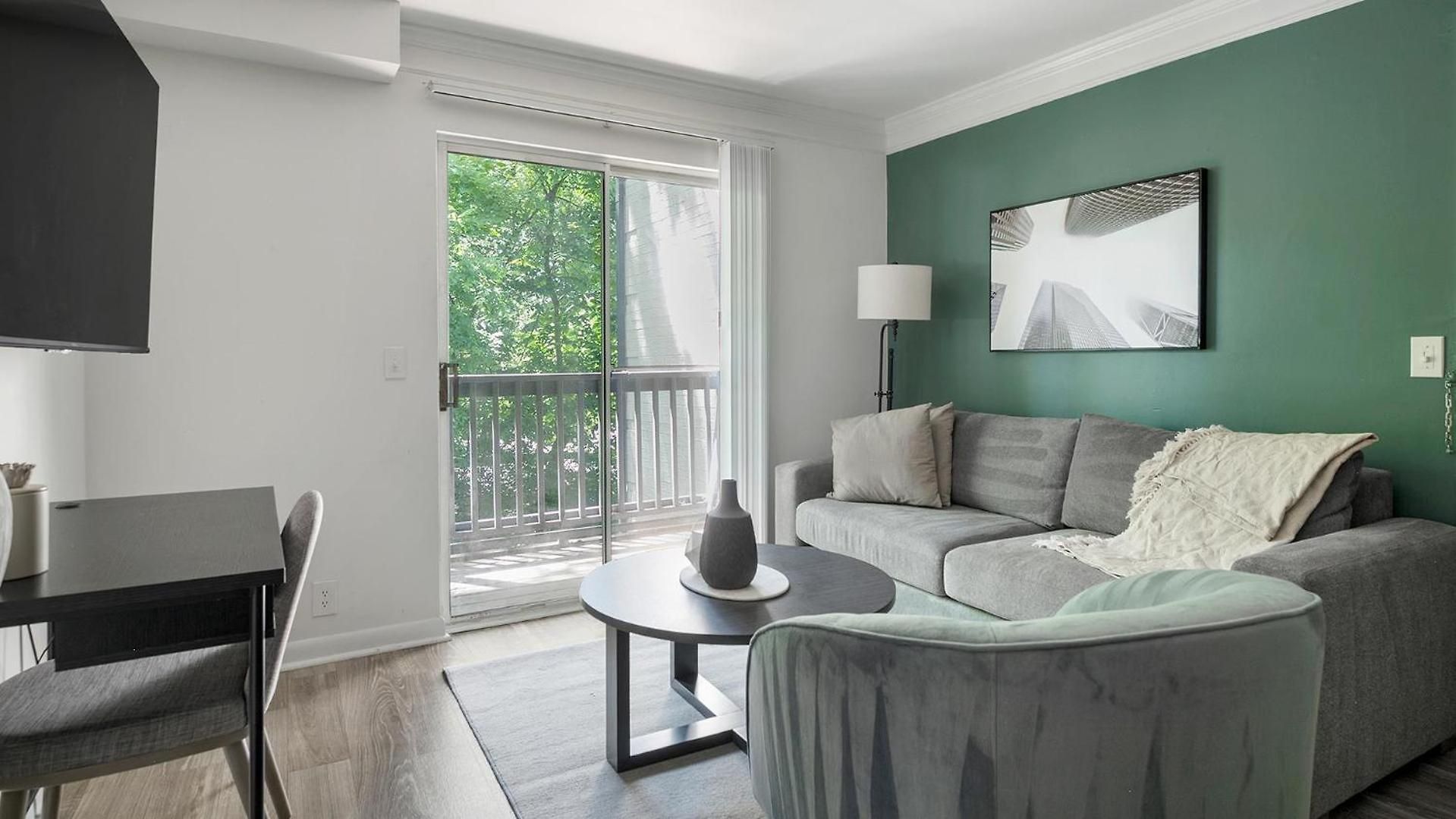 Landing - The Metropolitan Apartment *