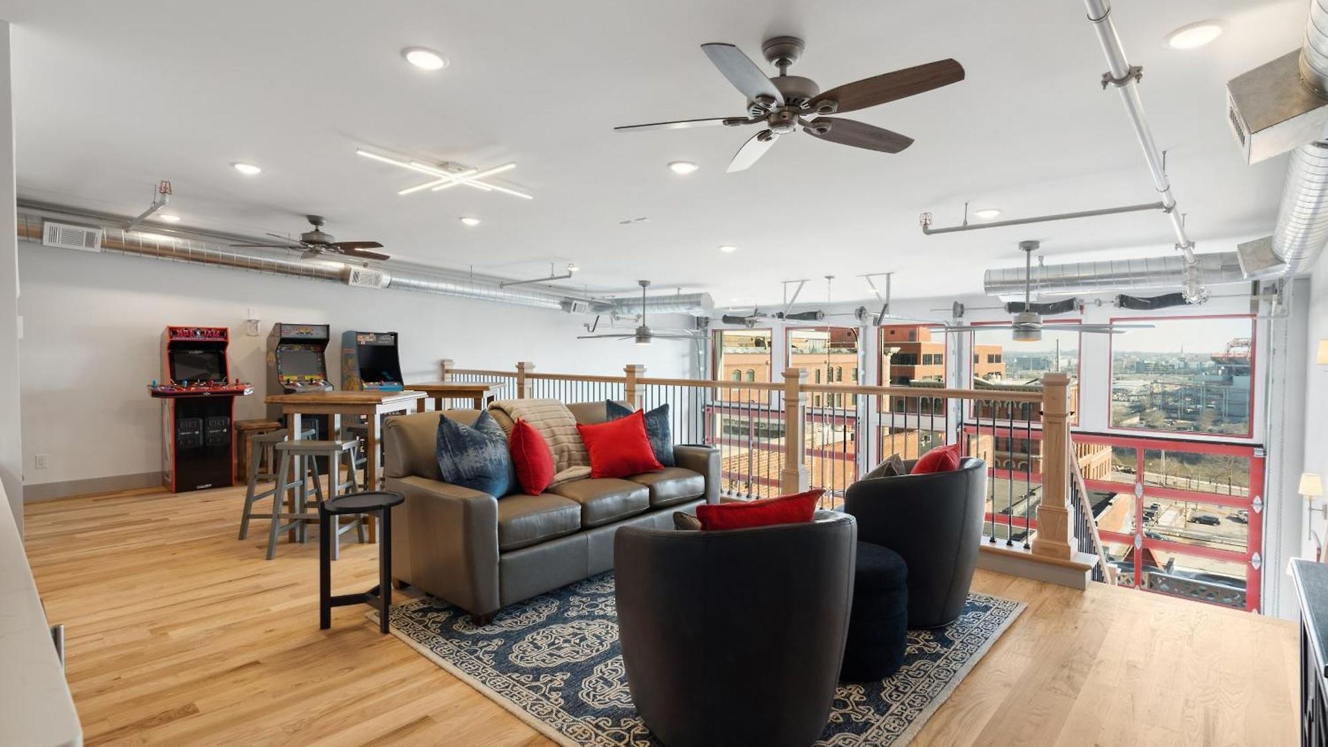 Majestic Lofts Of Apartment