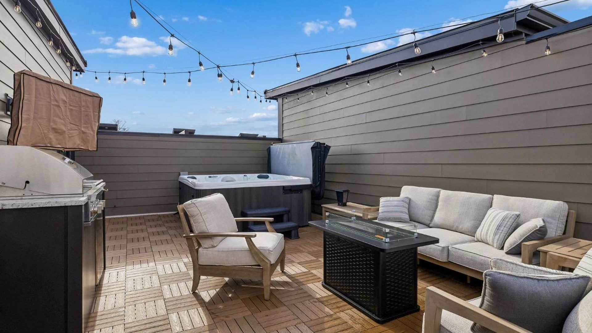 Apartment 3br Townhome Rooftop Views Hot Tub & Fireplace Nashville
