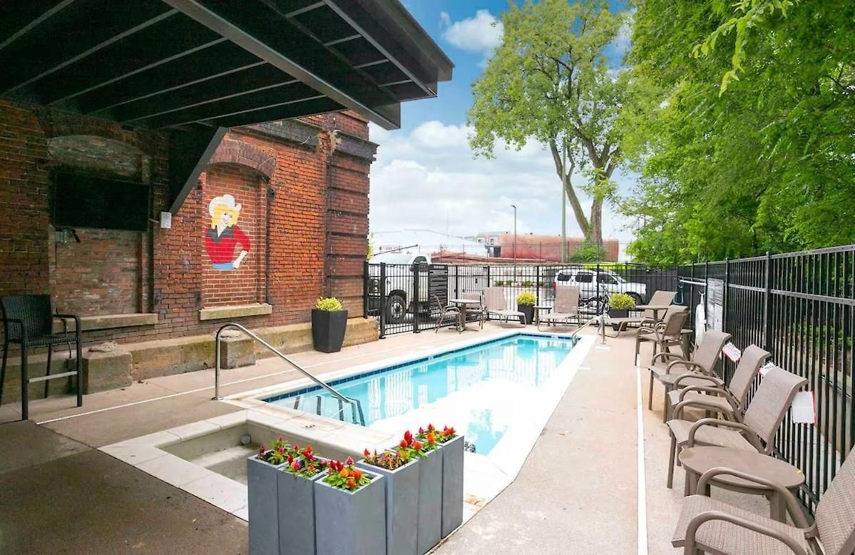 Apartment The 1865 Experience With Speakeasy, Pool & Parking *