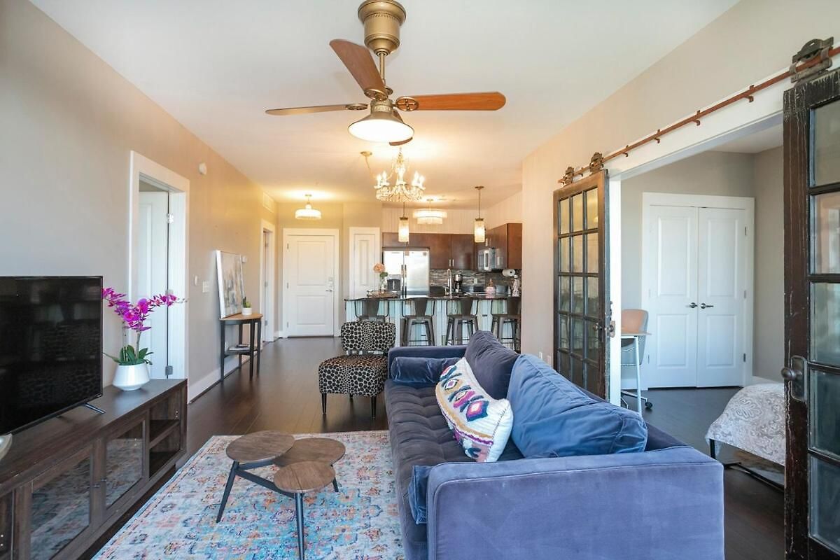 Beautiful In The Heart Of Downtown Walk To Broadway Apartment Nashville