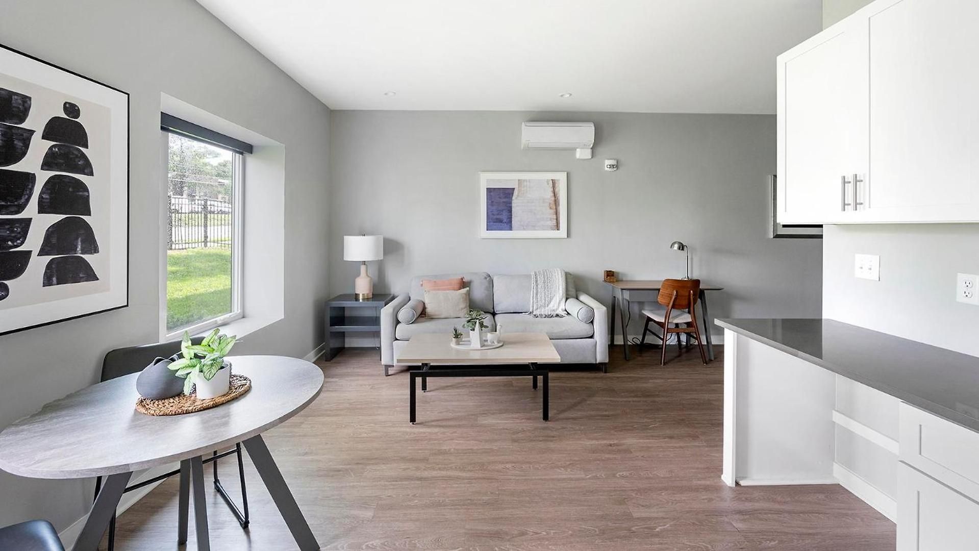 Apartment Landing Stylish Clubhouse Pool *