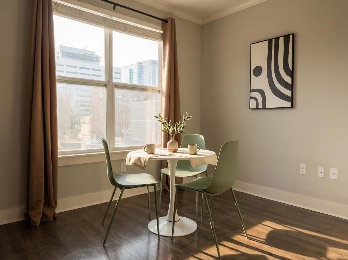 Apartment Boulevard Midtown 1br Pool Gym Parking 01 *
