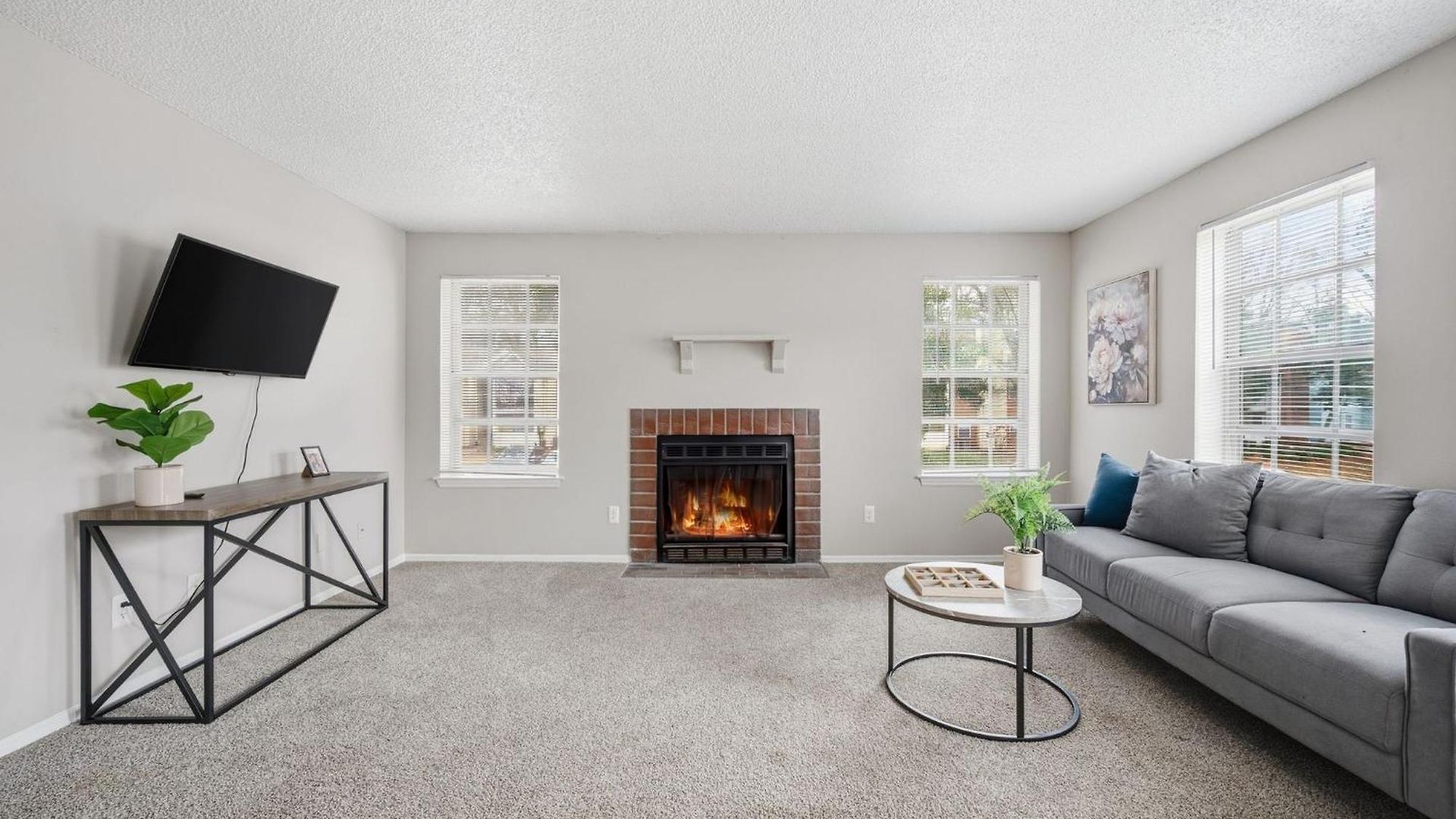 Spacious Living With Fireplace And Balcony Nashville