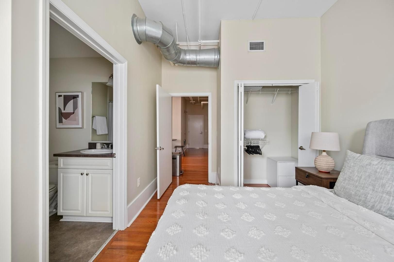 Landing Modern 2bd Gym Nashville