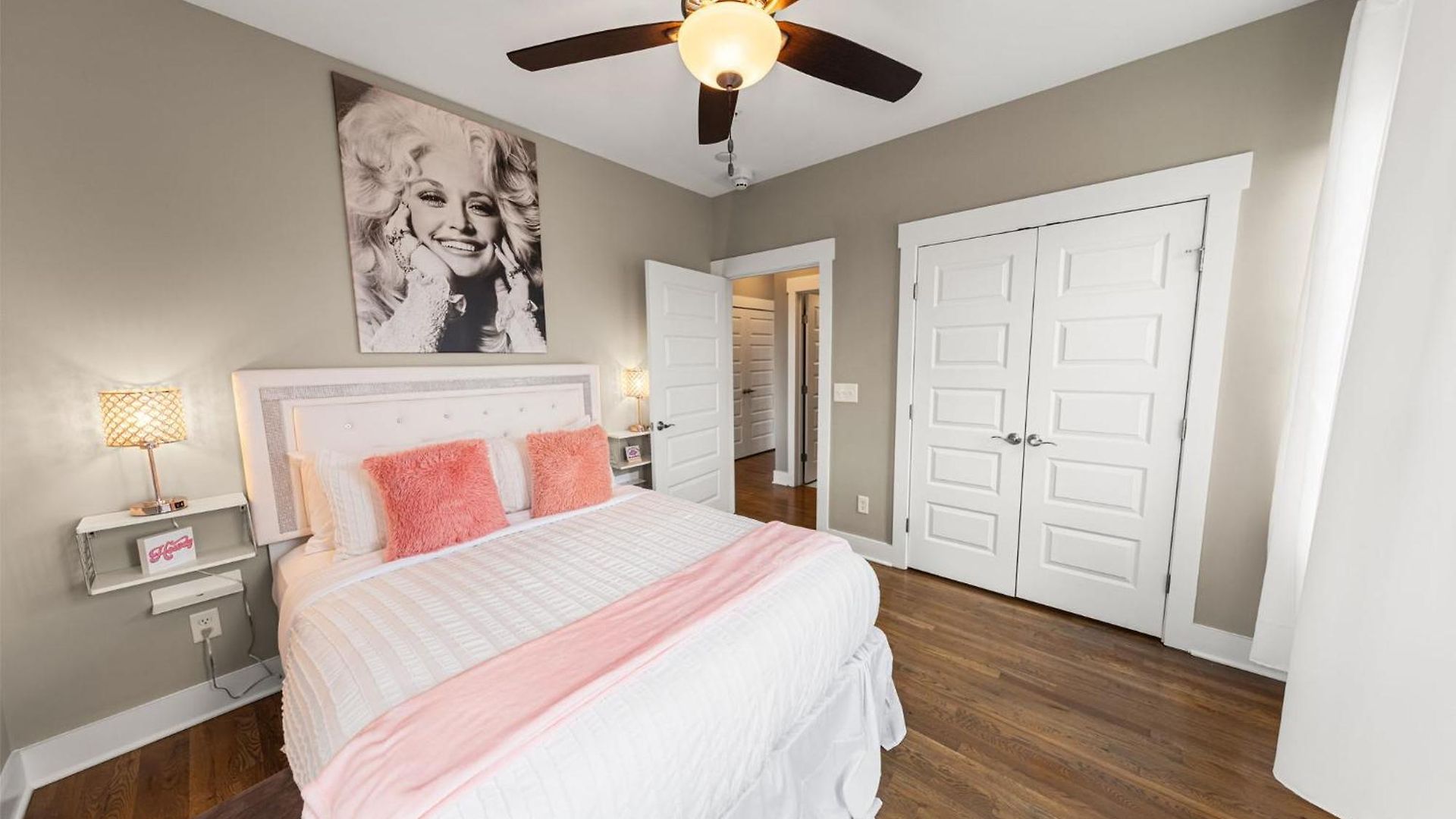 Midnight Strings - Cozy And Close To Downtown * Nashville